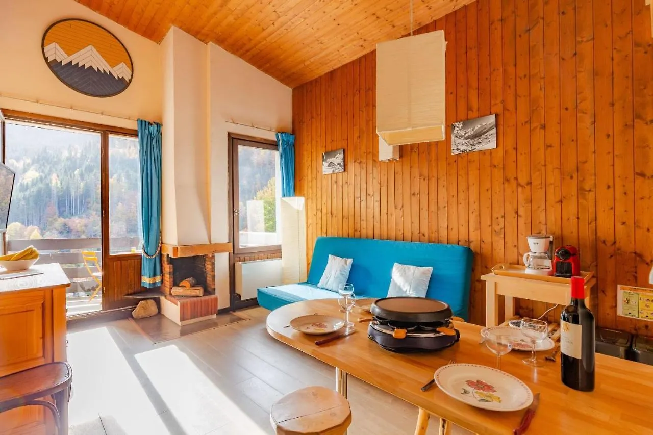 Apartment With Balcony Close To The Slopes La Clusaz Γαλλία